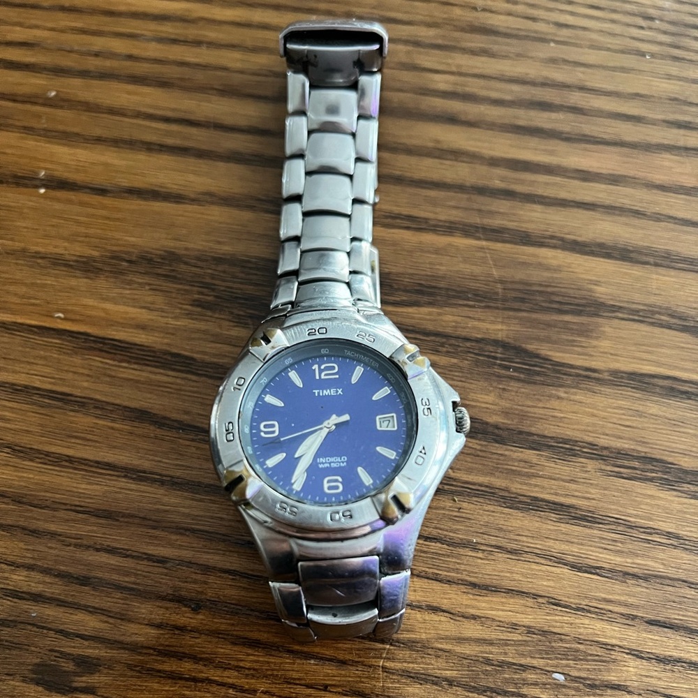 Timex watch  CR 2016 cell